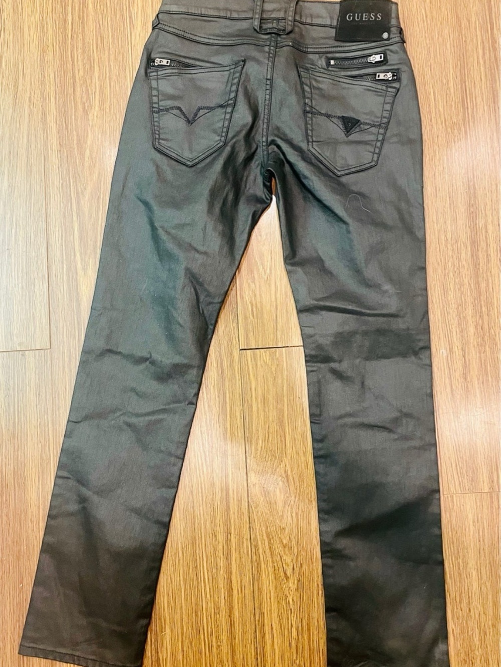 Guess Harlem Ultra-Slim Coated Zip Jeans. - Picture 6 of 9